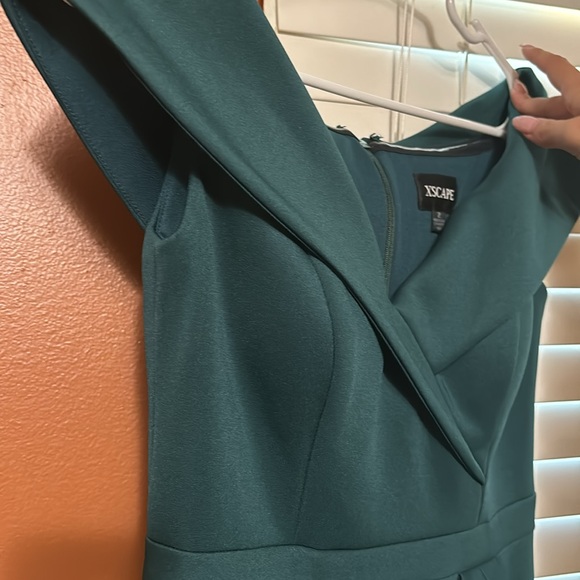 XSCAPE Women's Off-The-Shoulder Midi Dress - Picture 7 of 7